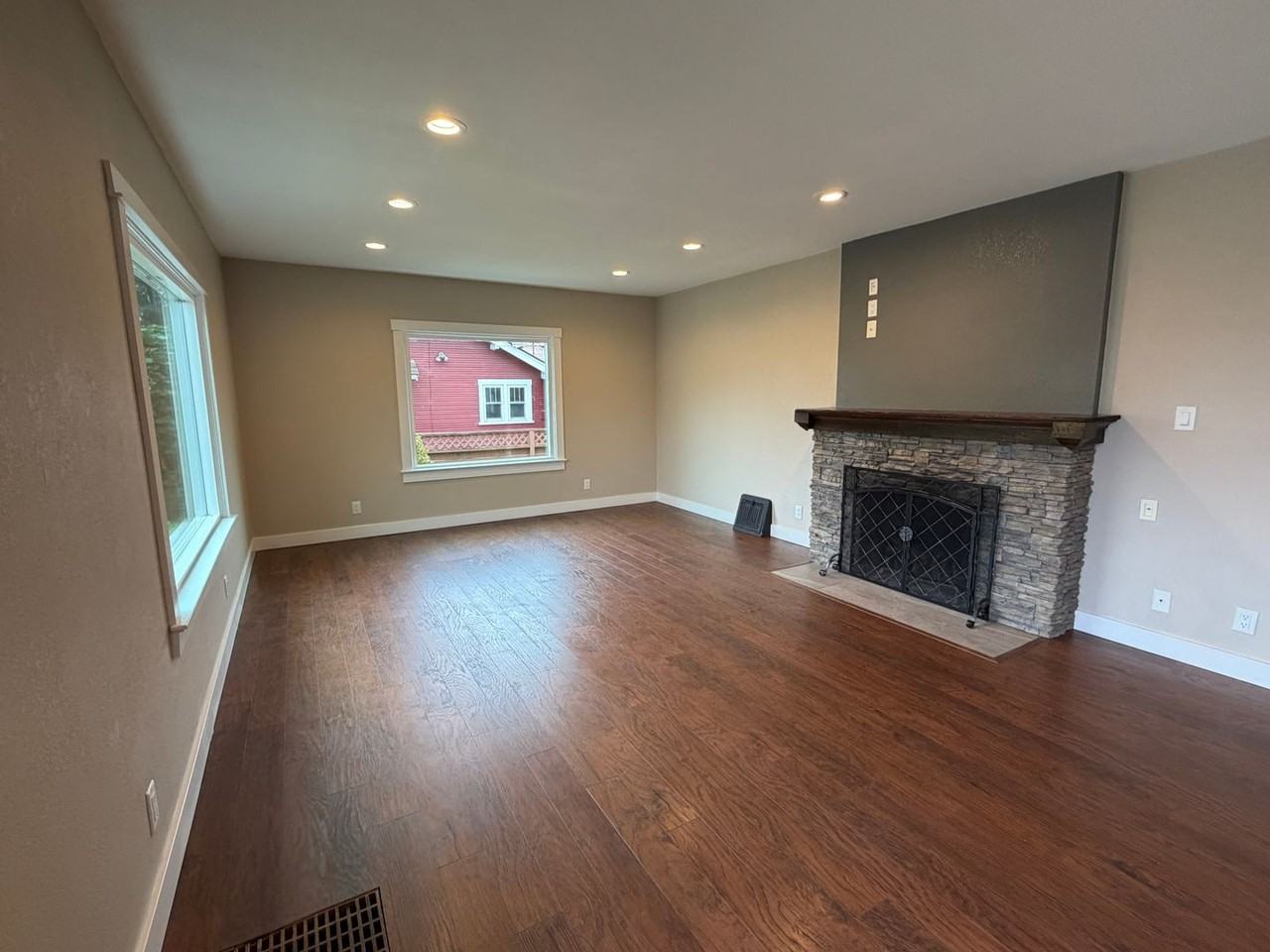 244 S 6th St - Photo 3 of 22