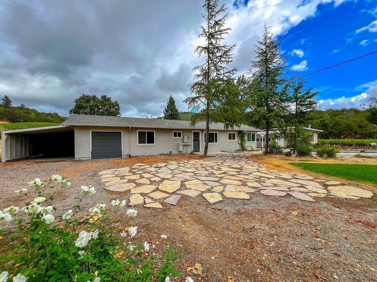 1226 Conn Valley Rd - Photo 3 of 33