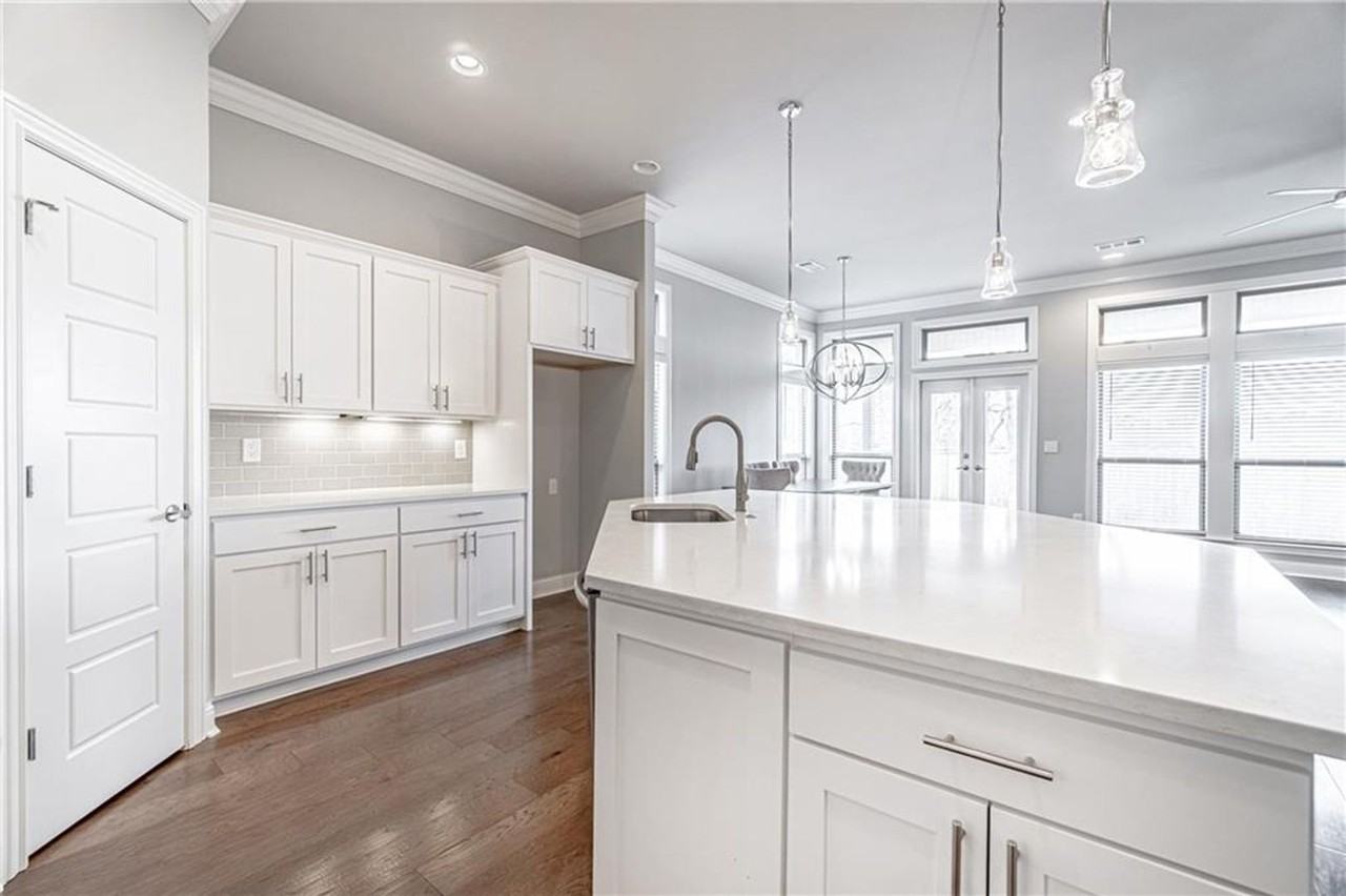 2607 Sw Hampton Ave - Photo 3 of 16