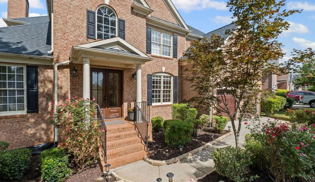 12857 Waterside Dr - Photo 3 of 19