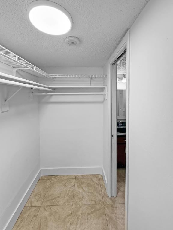 40 Fairfax Avenue - Photo 3 of 16