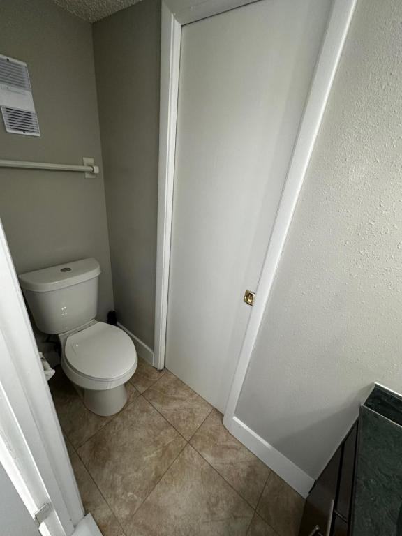 40 Fairfax Avenue - Photo 7 of 16