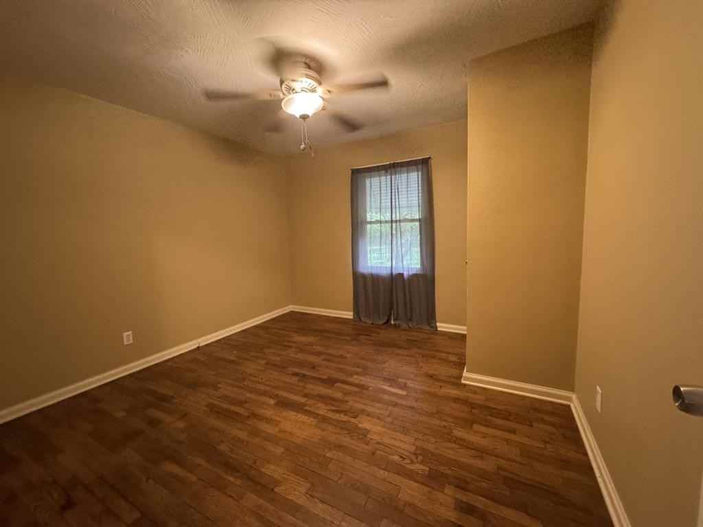 2328 East Manchester Drive - Photo 4 of 18