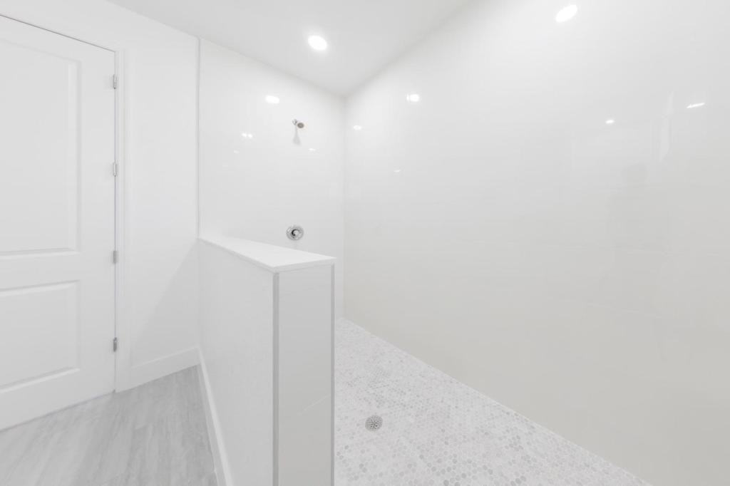 818 Anaconda Ave S - Photo 5 of 13