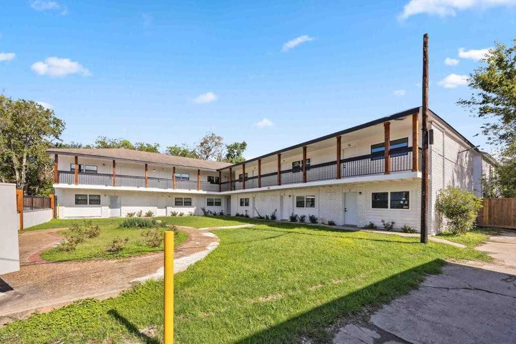 6811 Del Rio St ##11 - Photo 2 of 11