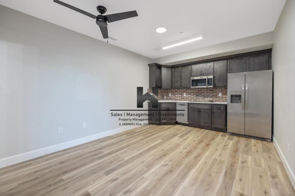 151 S K St - Photo 2 of 25