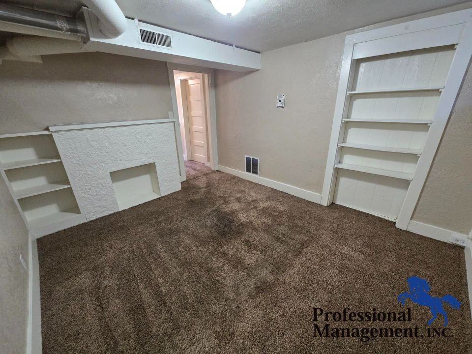 130 Custer Ave #3 - Photo 2 of 5