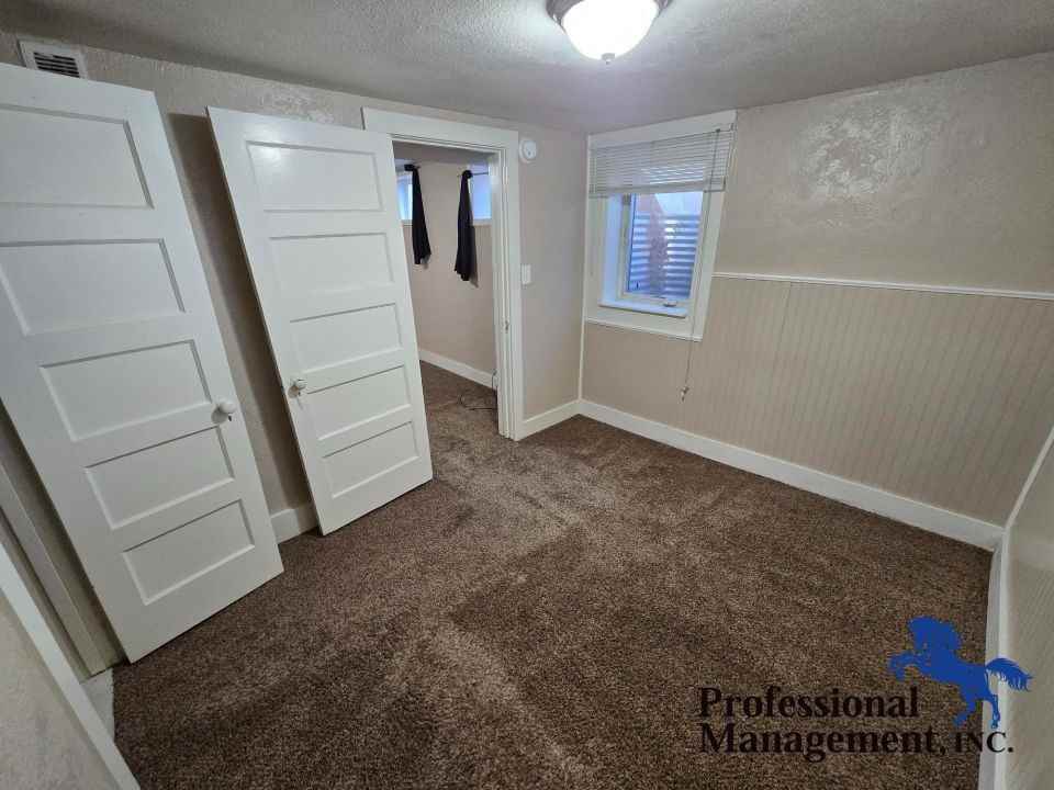 130 Custer Ave #3 - Photo 4 of 5