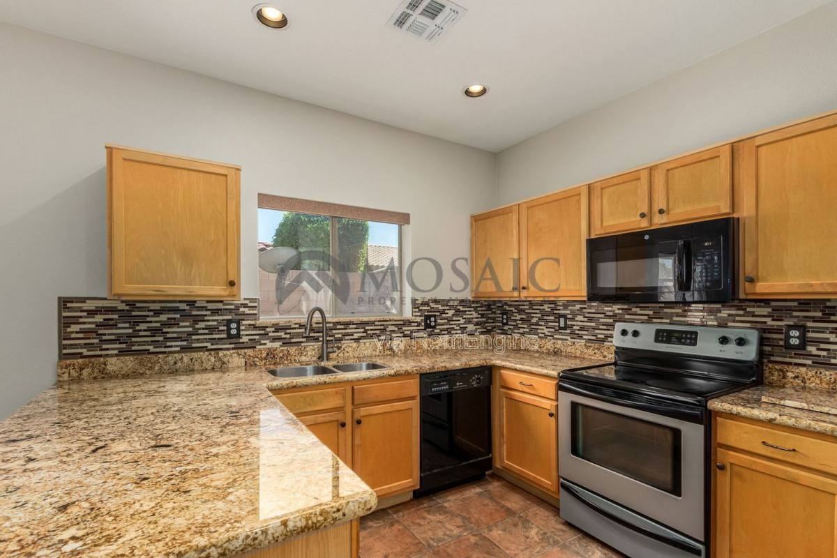 2737 E La Costa Dr - Photo 4 of 10