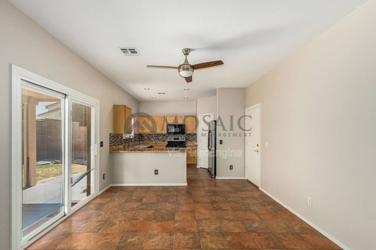 2737 E La Costa Dr - Photo 6 of 10