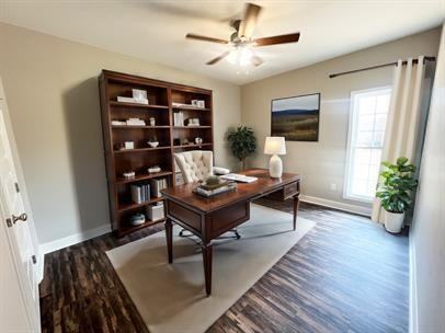 207 Silverthorn Dr - Photo 2 of 11