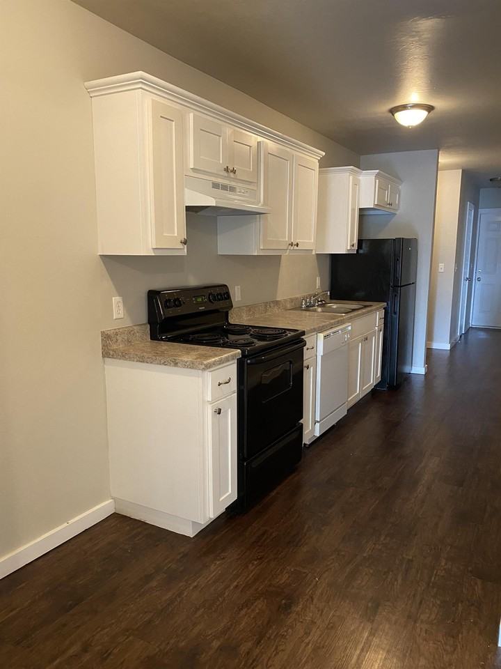 2023 Northwest 25th Street - Photo 3 of 15