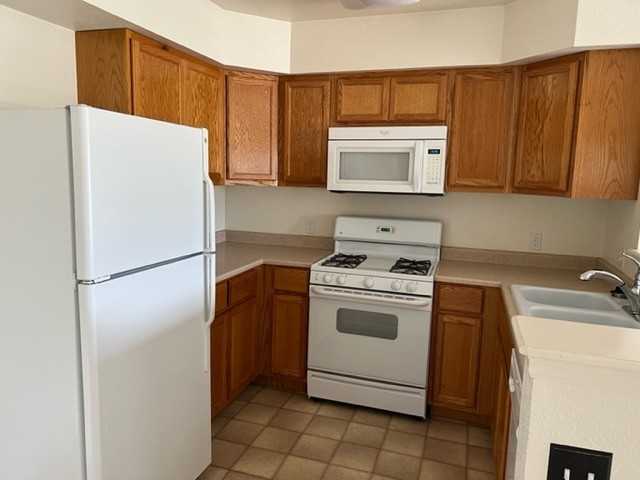 2773 E 15th St #1 - Photo 4 of 8