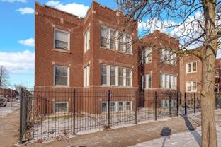 6356 S Sacramento Ave - Photo 1 of 1