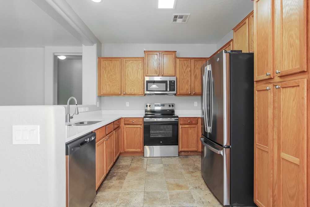 15244 W Shaw Butte Dr - Photo 6 of 16