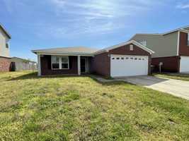 featured image of 3412 Castlecreek Dr