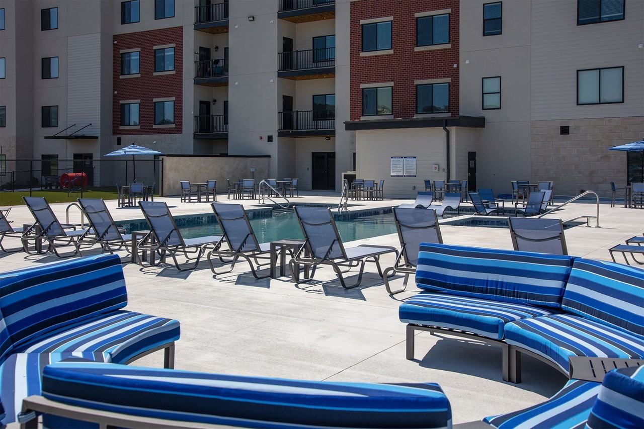 Promenade Commons - Photo 7 of 17