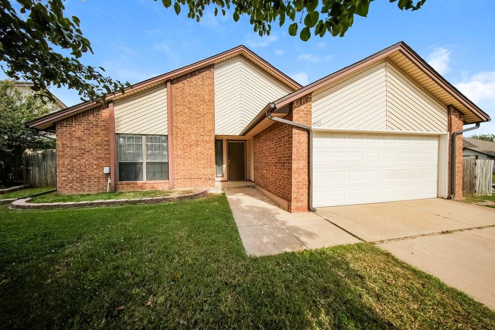 11601 Sw 4th Ter - Photo 3 of 16