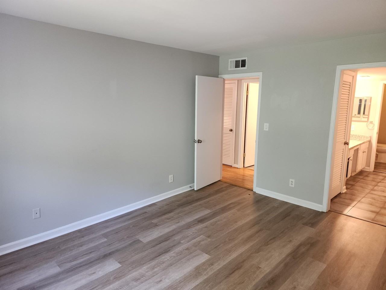 67 Montre Sq Nw #1 - Photo 4 of 18