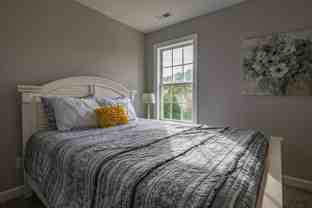 718 Drake St - Photo 1 of 1