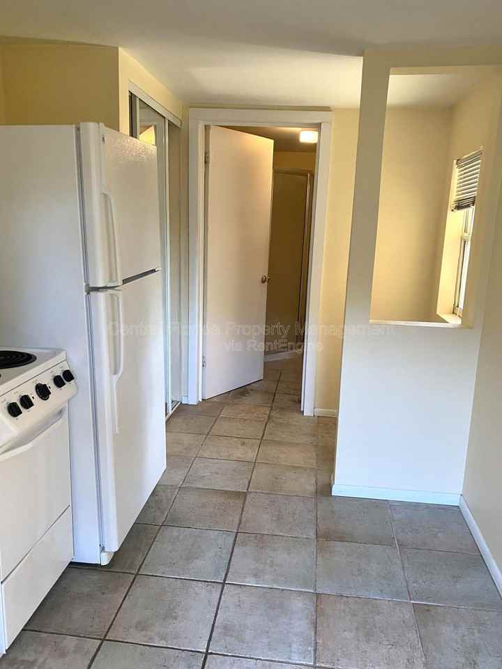 1233 Virginia Drive - Photo 6 of 11