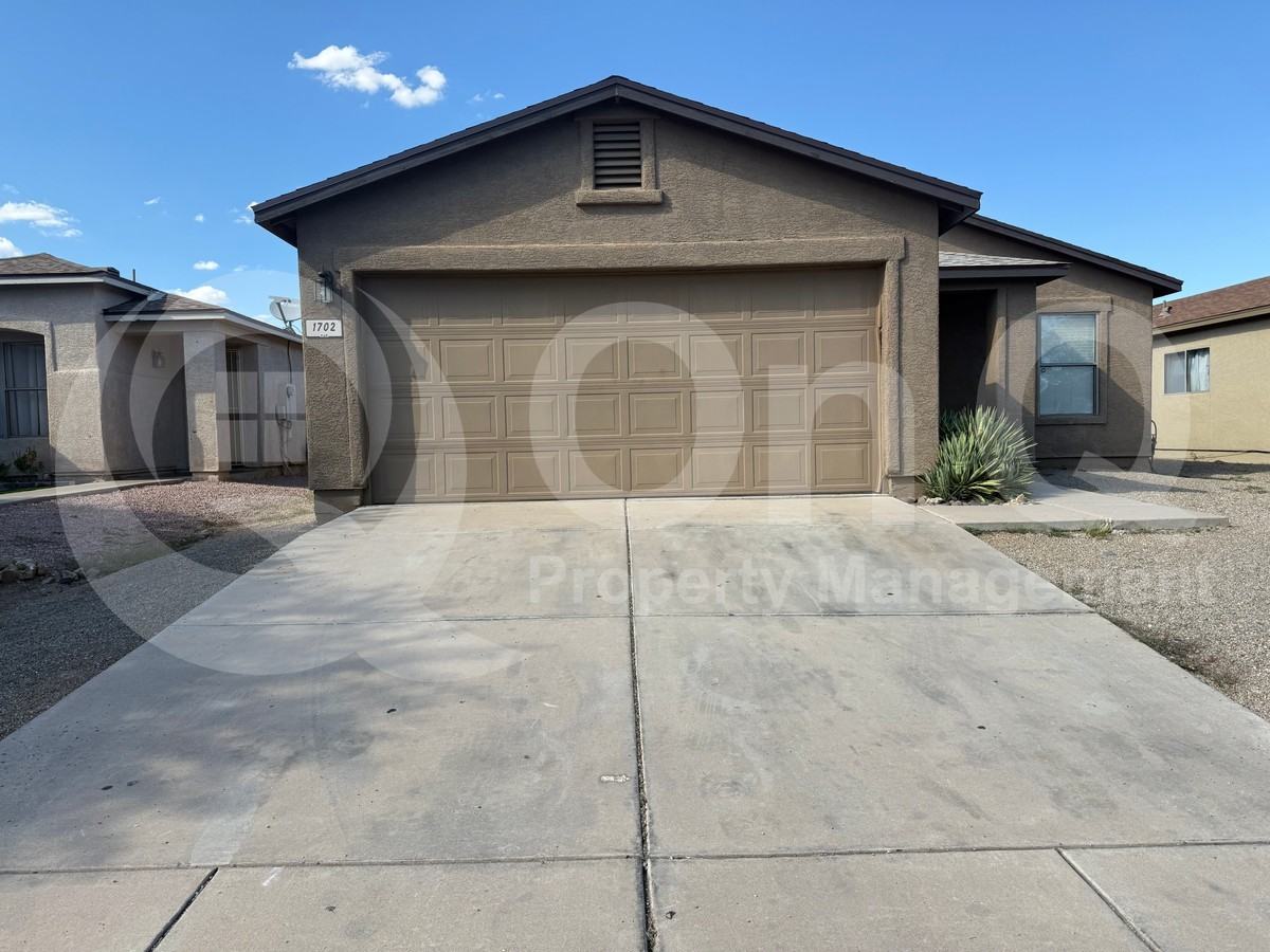 1702 W Summer Dawn Dr - Photo 2 of 24