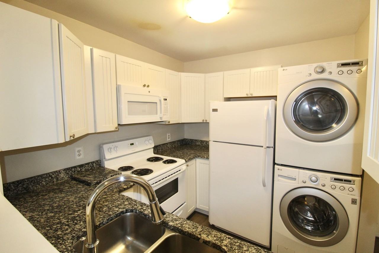 Hunters Ridge Condominiums  1390B - Photo 4 of 20