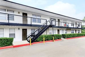 featured image of 5415 Scott St