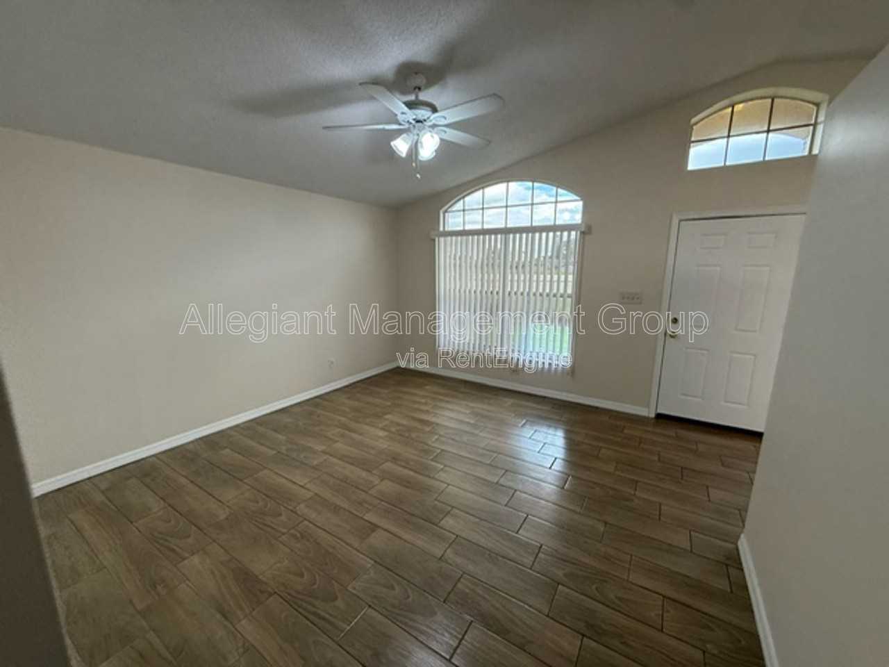 2362 Harbor Town Dr - Photo 3 of 27