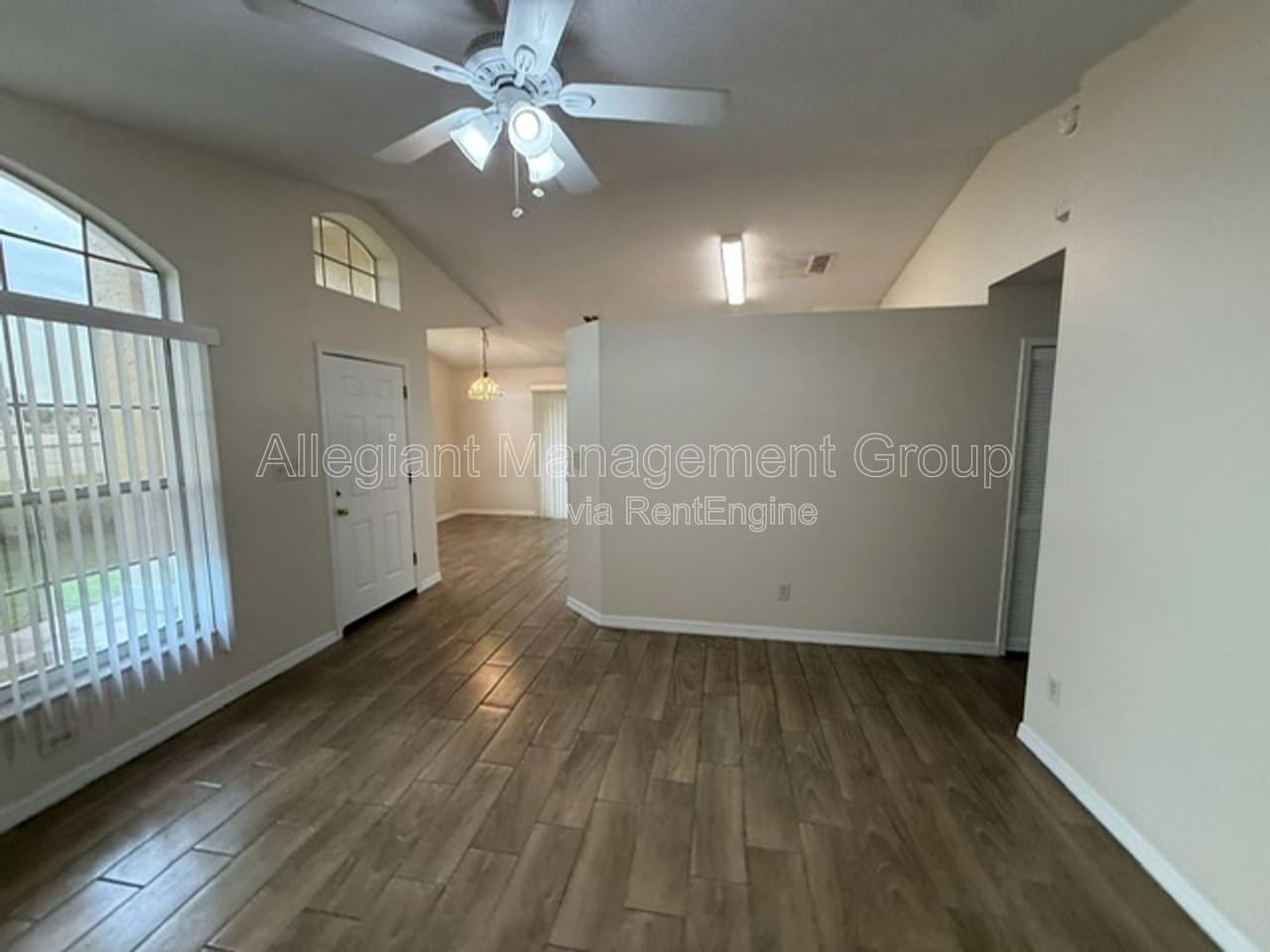 2362 Harbor Town Dr - Photo 5 of 27