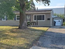 featured image of 2913 E Cardinal Dr