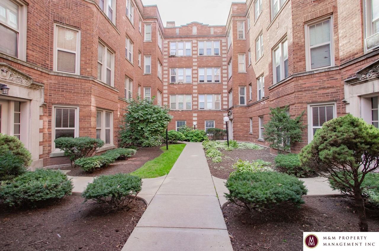 1000 Austin - Photo 3 of 30