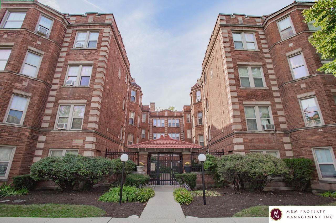 1000 Austin - Photo 4 of 30