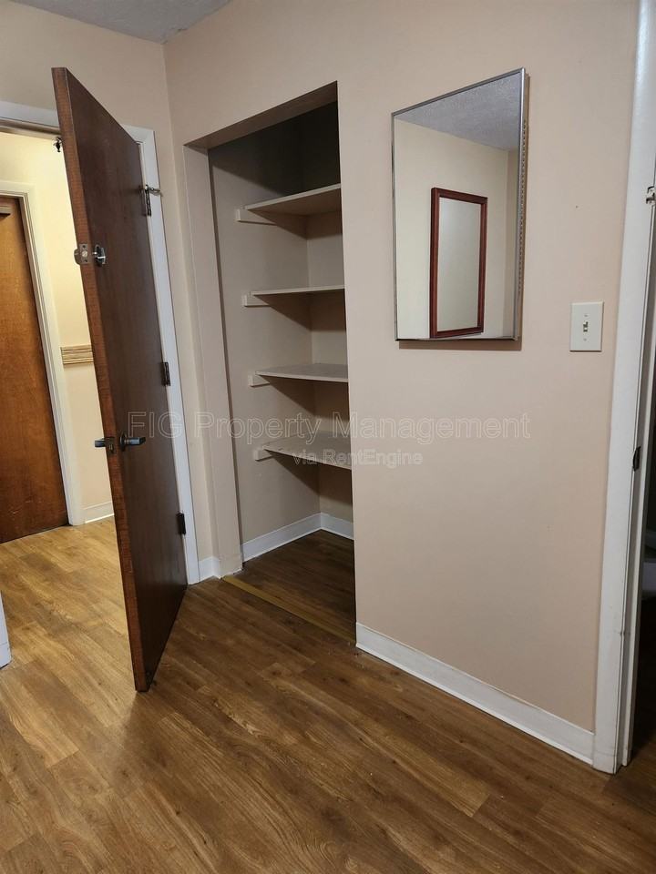 1913 Cedar Dr #2 - Photo 2 of 4