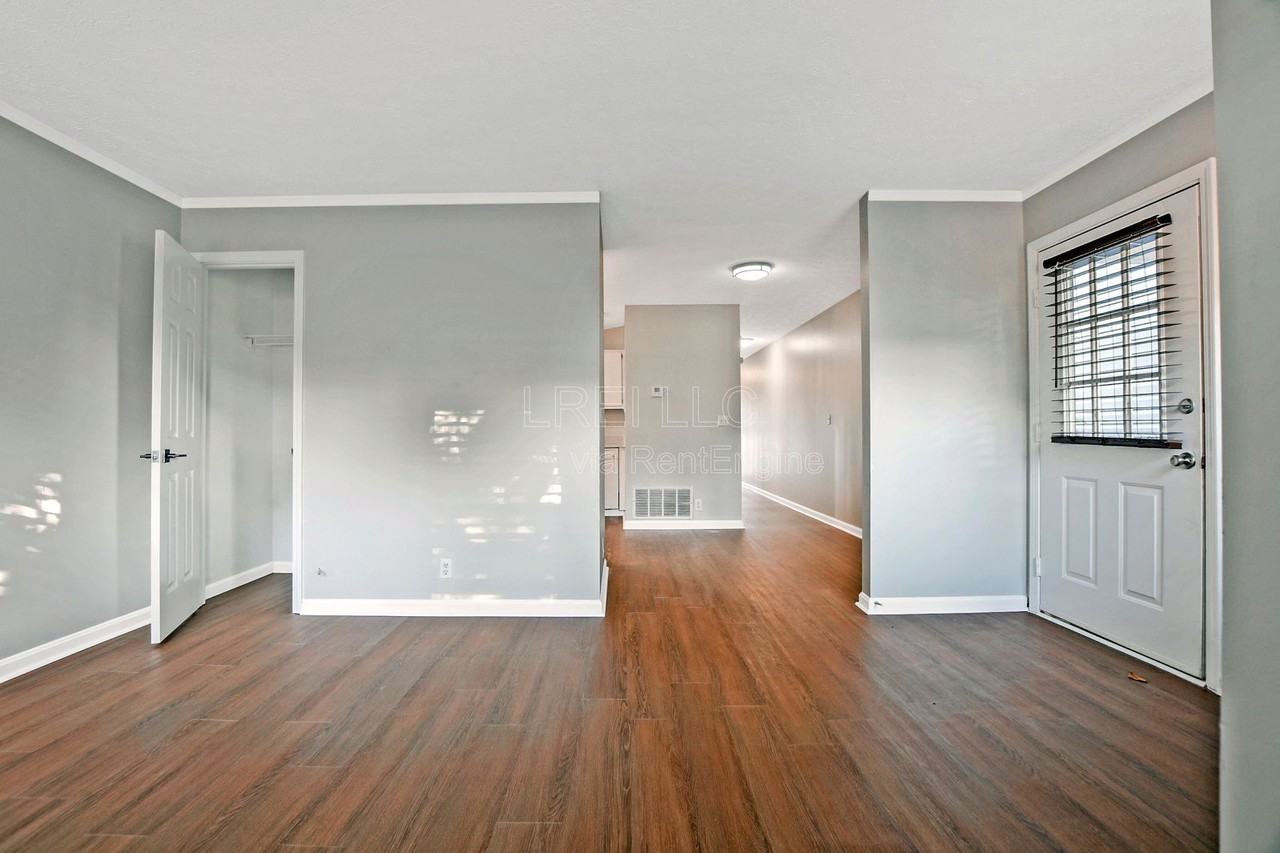 1423 E Breckinridge St - Photo 3 of 19