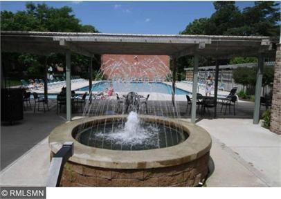 946 Westbrooke Way #1 - Photo 6 of 10