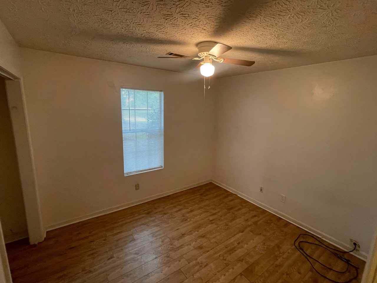 122 Oriole Dr - Photo 6 of 15