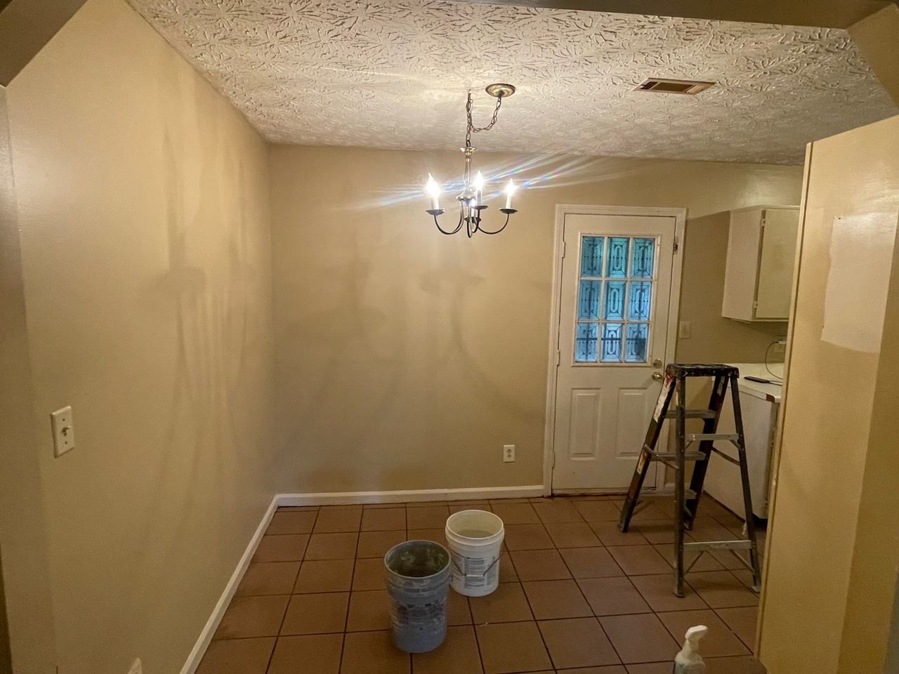 122 Oriole Dr - Photo 2 of 15