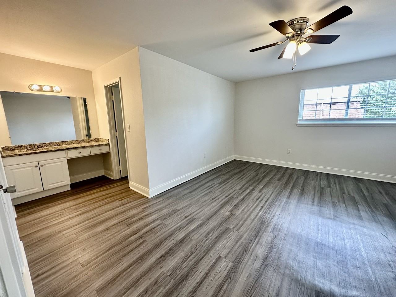 3650 Rickshaw Dr - Photo 5 of 31