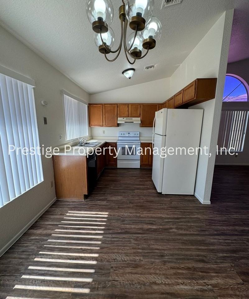 3093 W Placita De La Roseta - Photo 2 of 31
