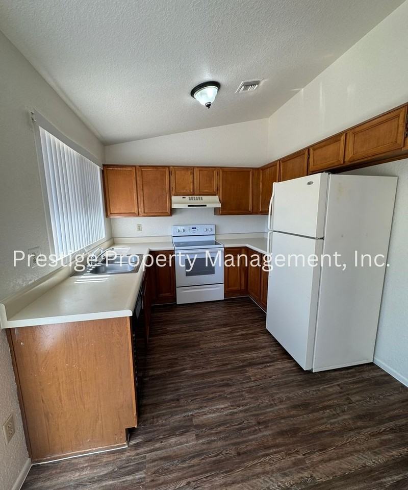 3093 W Placita De La Roseta - Photo 5 of 31