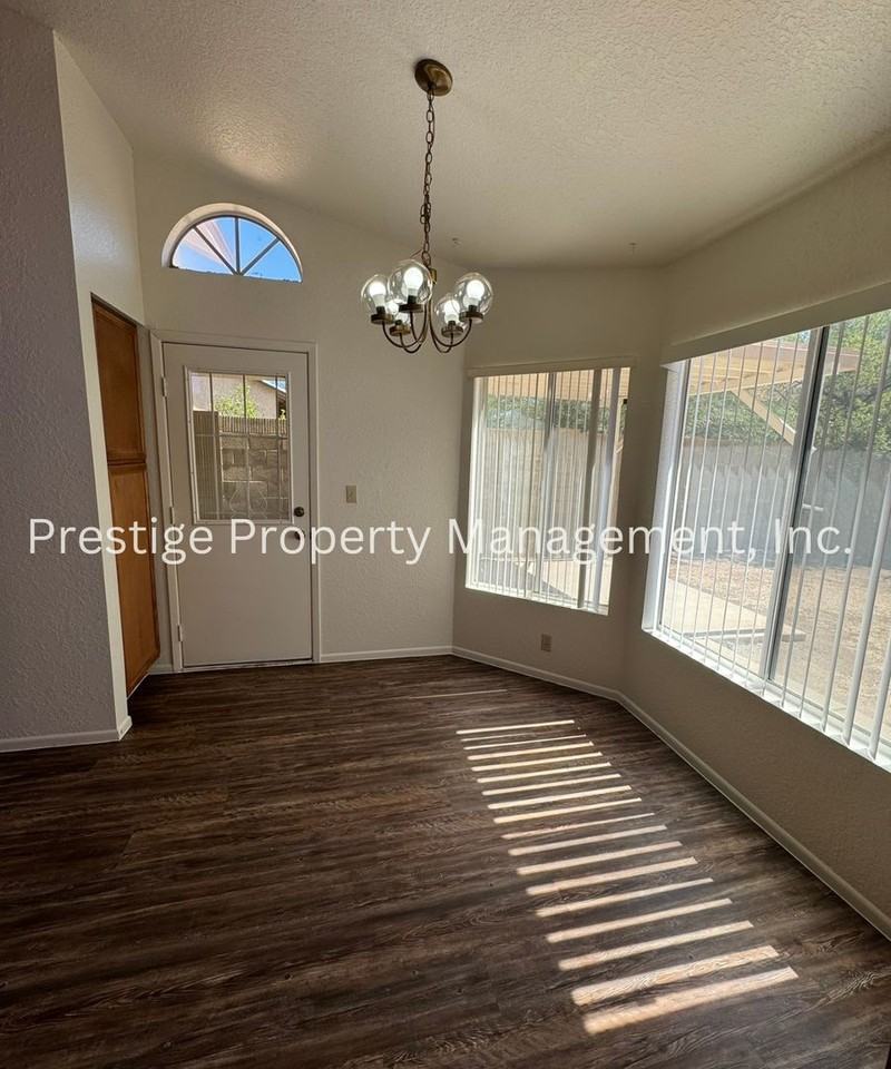 3093 W Placita De La Roseta - Photo 7 of 31