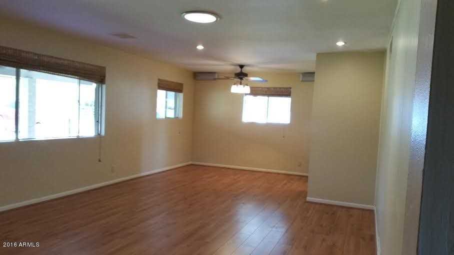 4029 E Campus Dr - Photo 3 of 28