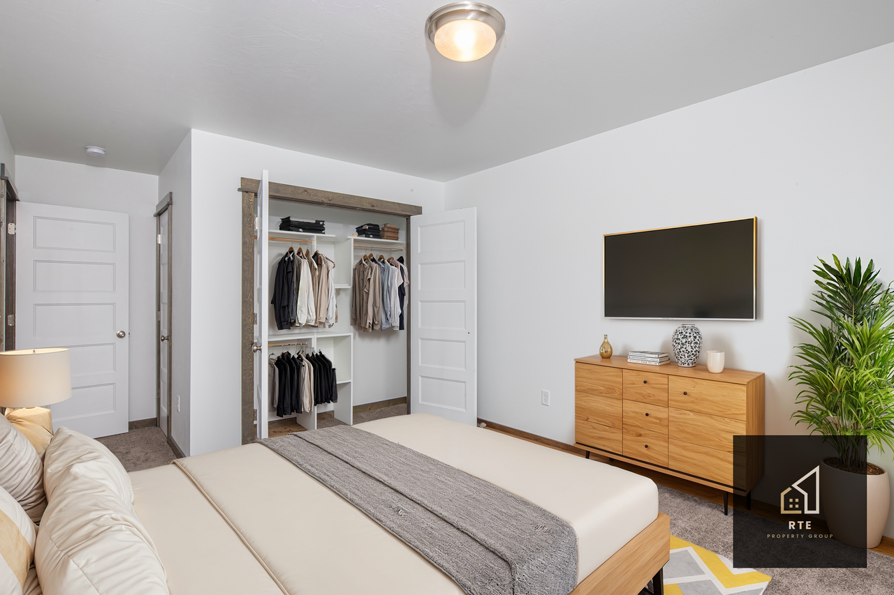 1160 Abigail Lane - Photo 7 of 10