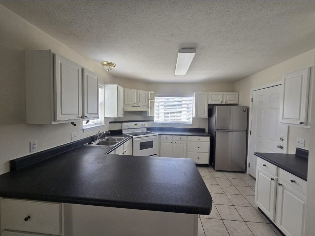 6216 Orange Plaza - Photo 2 of 22