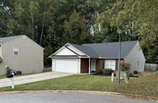 131 Midwood Rd - Photo 1 of 1