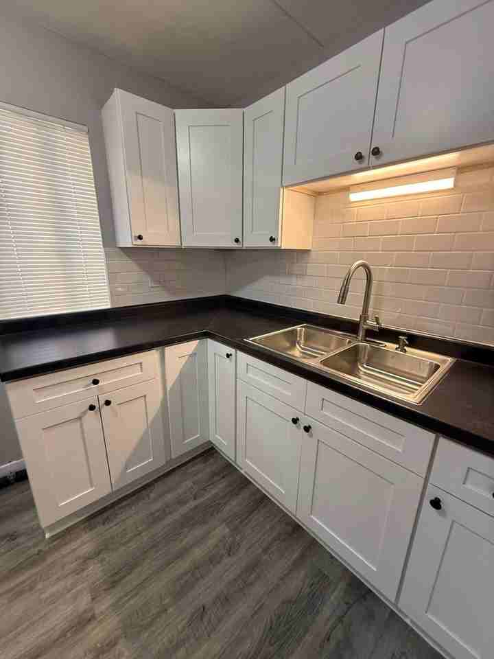 2601 Marigold Dr. - Photo 2 of 11