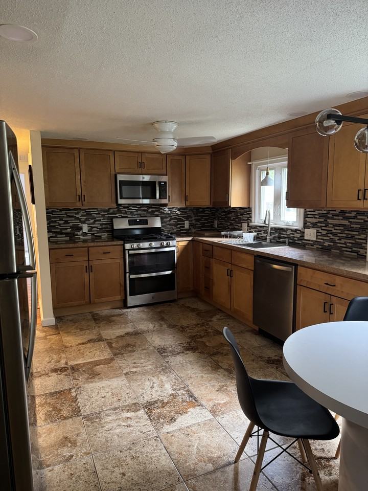 72 Garland St #NA - Photo 3 of 8