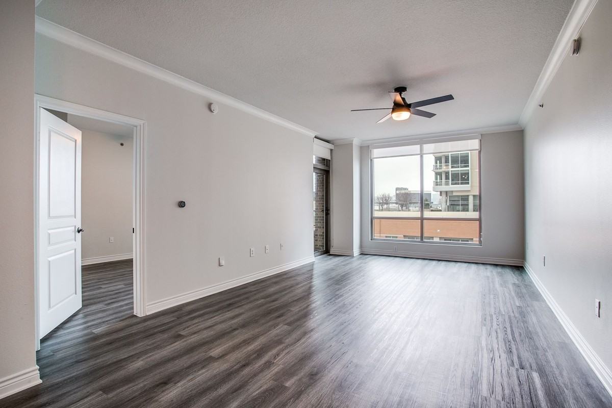 Blackburn St #75204 - Photo 5 of 16