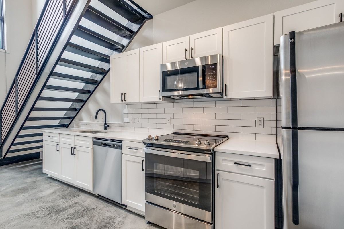 Blackburn St #75204 - Photo 6 of 16